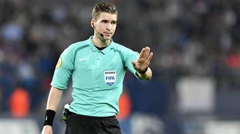 HISTOIRE : L'arbitrage d'hier a aujourd'hui 