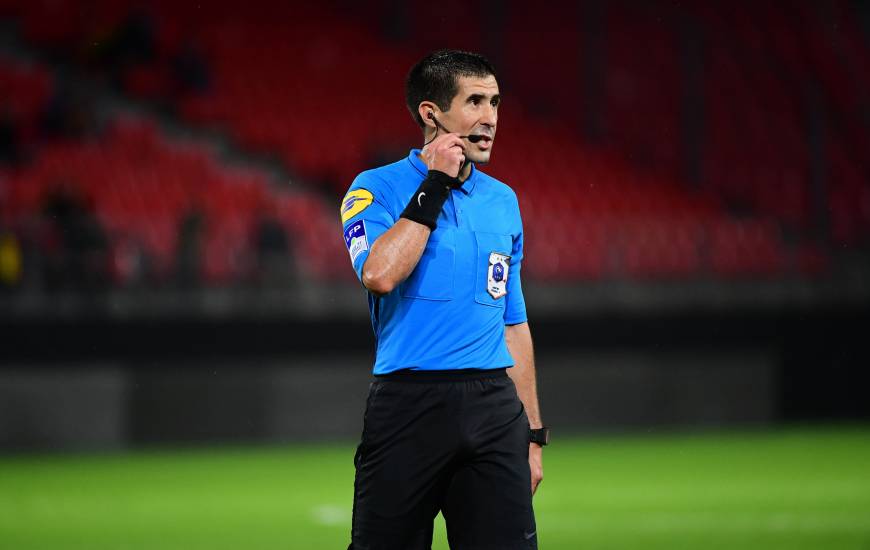 Arbitre et confiné
